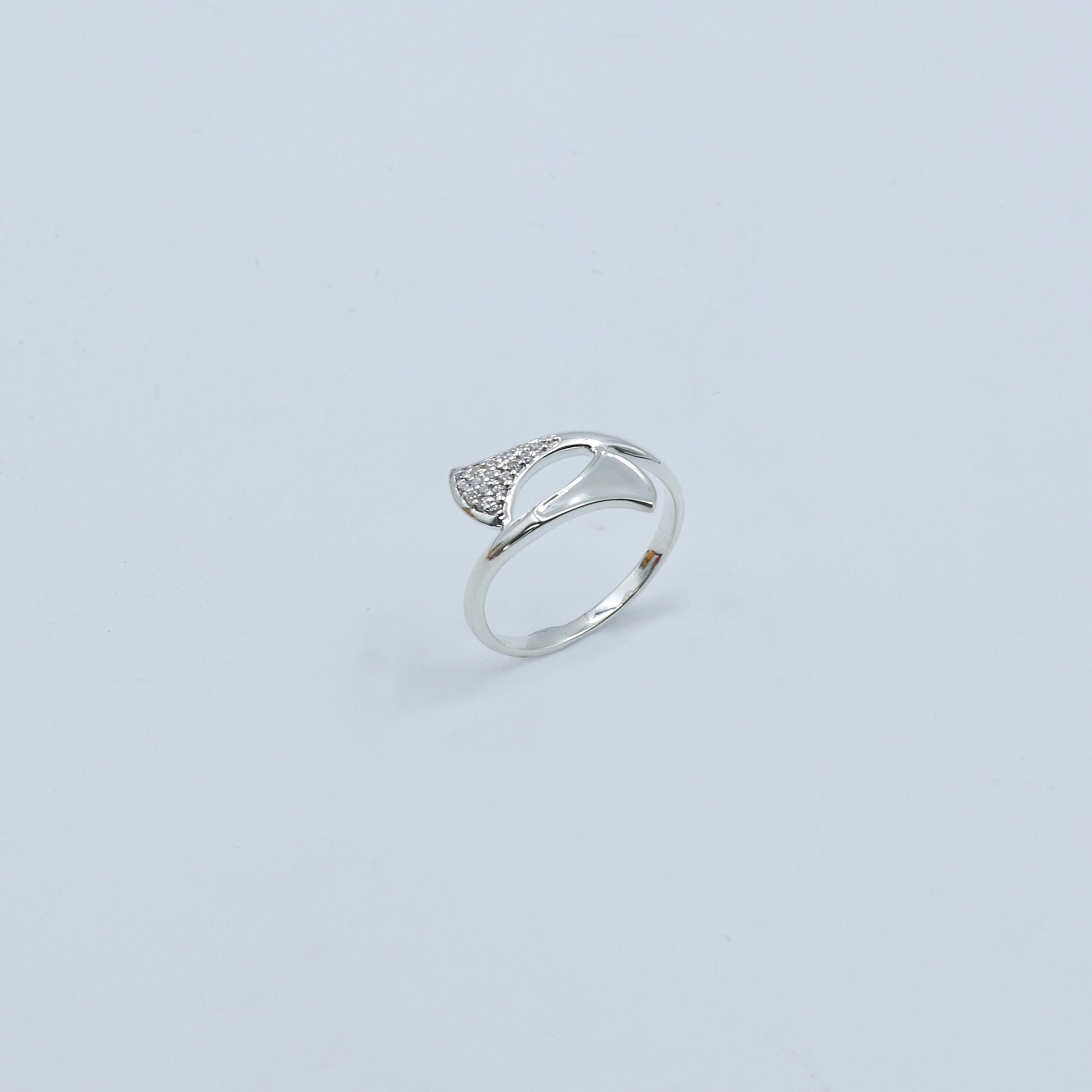 Diamond Wave Gold Ring – Minimal Twist Diamond Ring - Anirudh Jewels