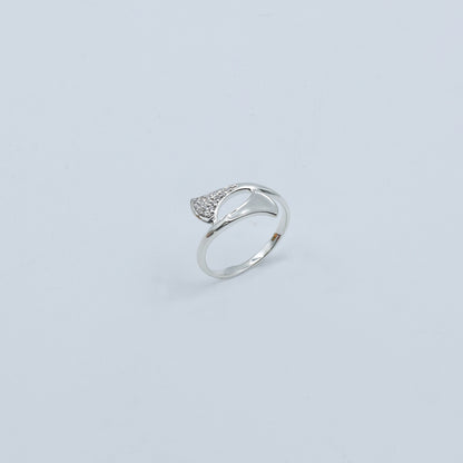 Diamond Wave Gold Ring – Minimal Twist Diamond Ring - Anirudh Jewels