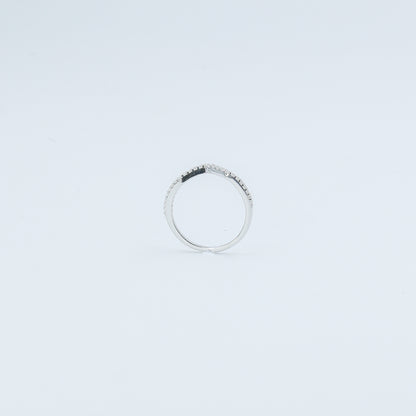 Diamond Chevron V-Band Ring