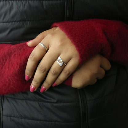 Diamond Wave Gold Ring – Minimal Twist Diamond Ring - Anirudh Jewels