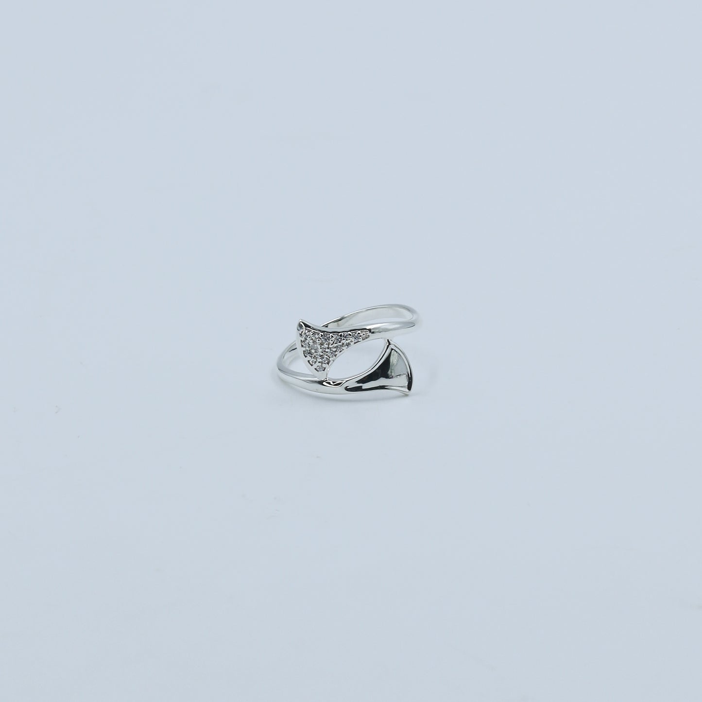 Diamond Wave Gold Ring – Minimal Twist Diamond Ring - Anirudh Jewels