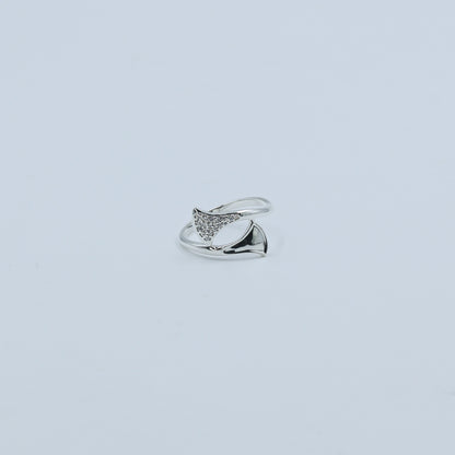 Diamond Wave Gold Ring – Minimal Twist Diamond Ring - Anirudh Jewels