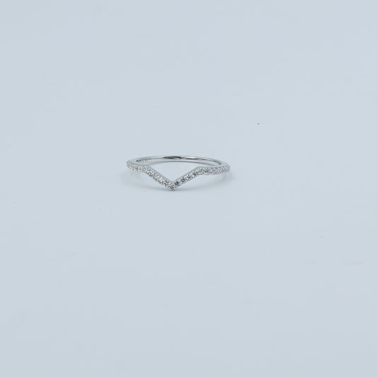 Diamond Chevron V-Band Ring