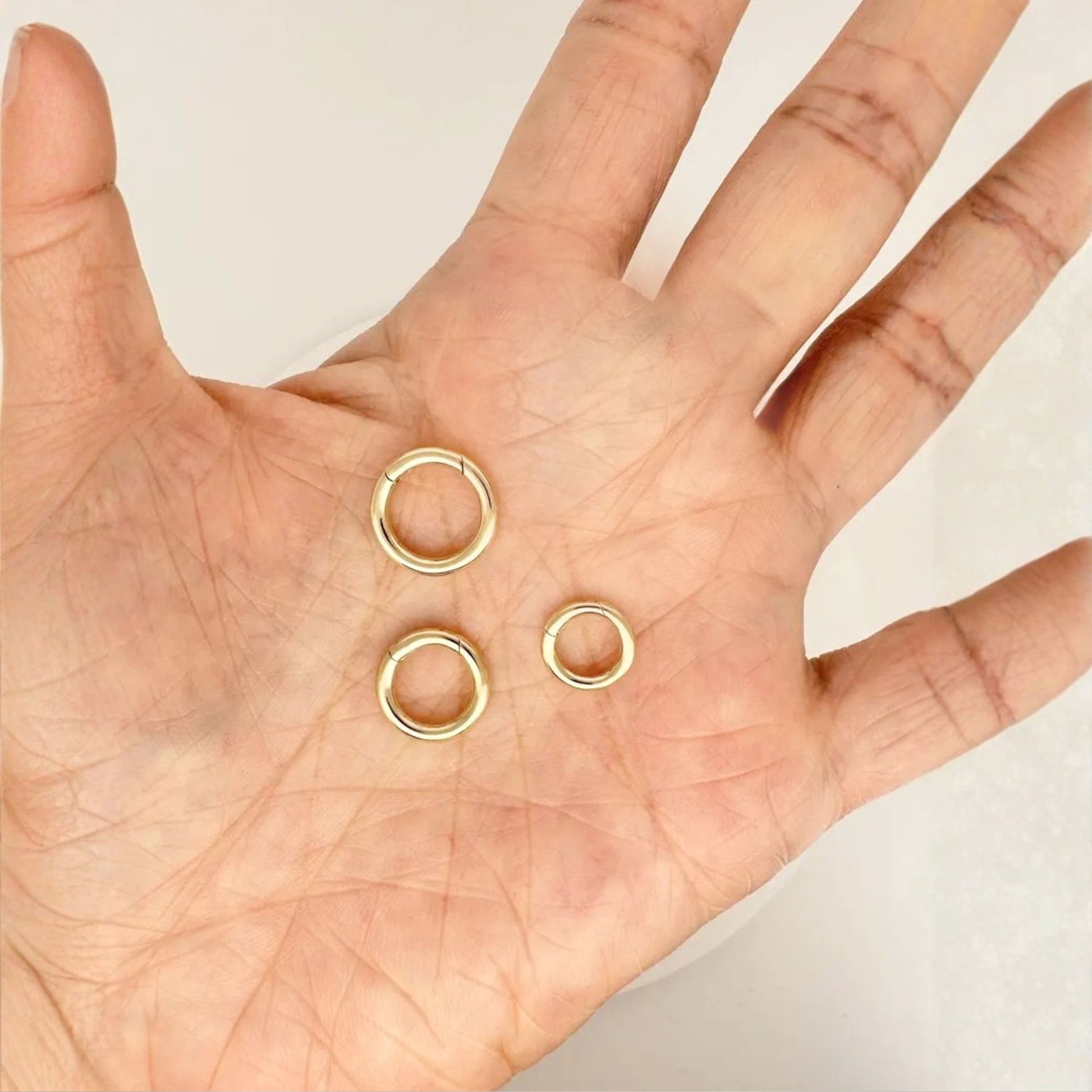 Minimalist Round Gold Lock Charm – Circular Lock Pendant - Anirudh Jewels