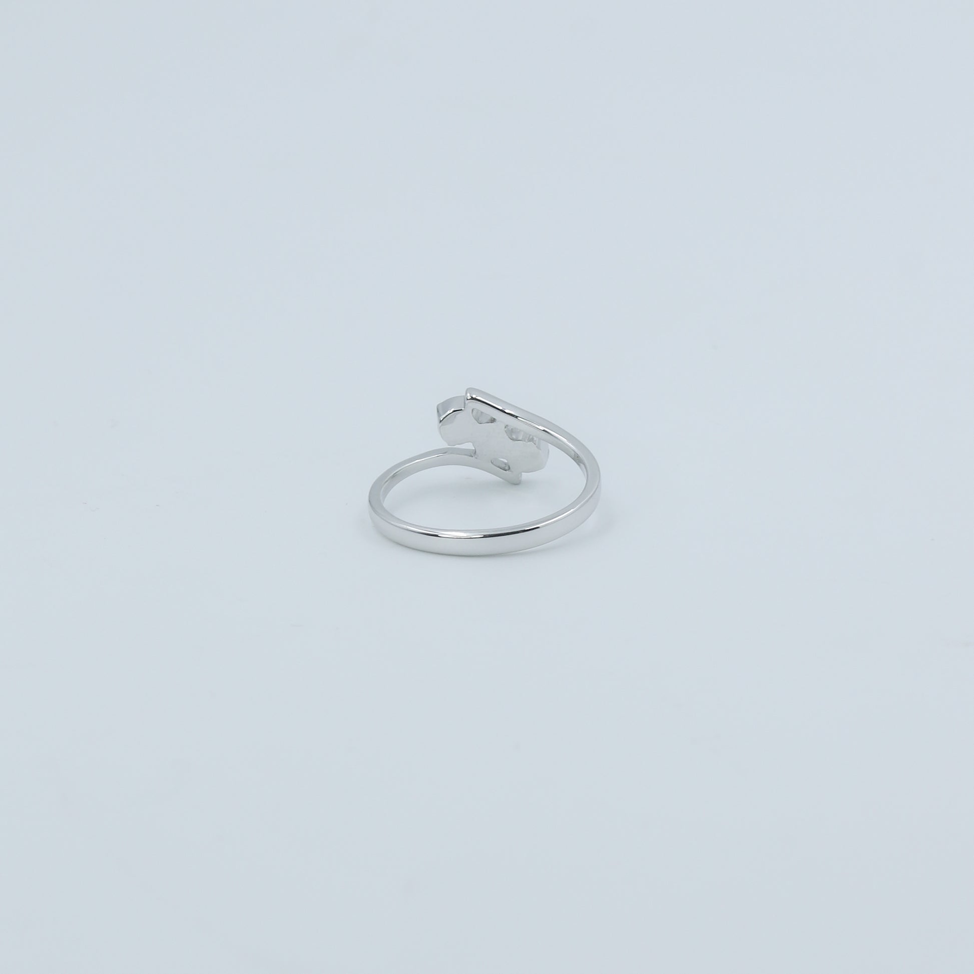 Three Stone Diamond Twist Gold Ring for Women – Elegant Designer Statement Ring - Anirudh Jewels