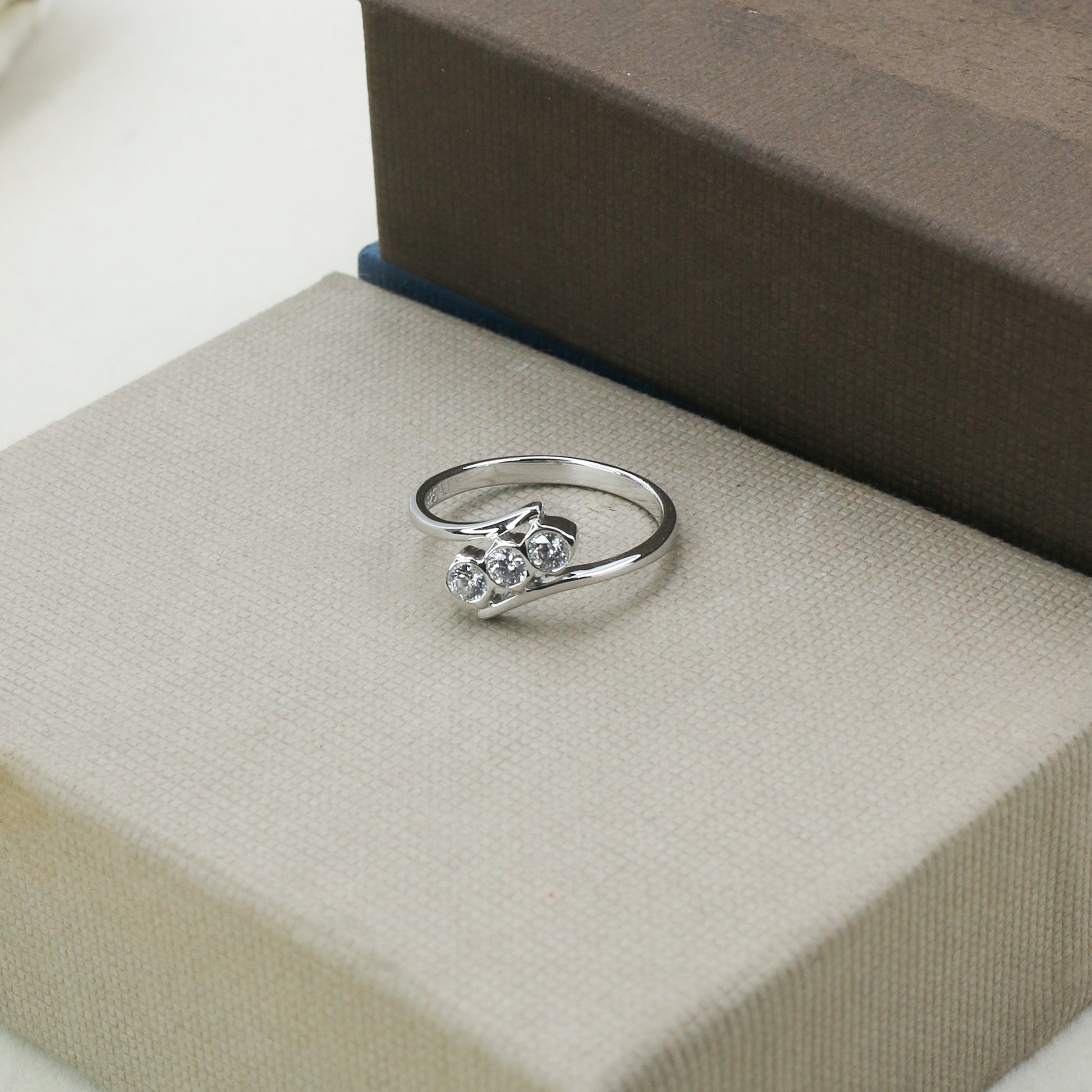 Three Stone Diamond Twist Gold Ring for Women – Elegant Designer Statement Ring - Anirudh Jewels