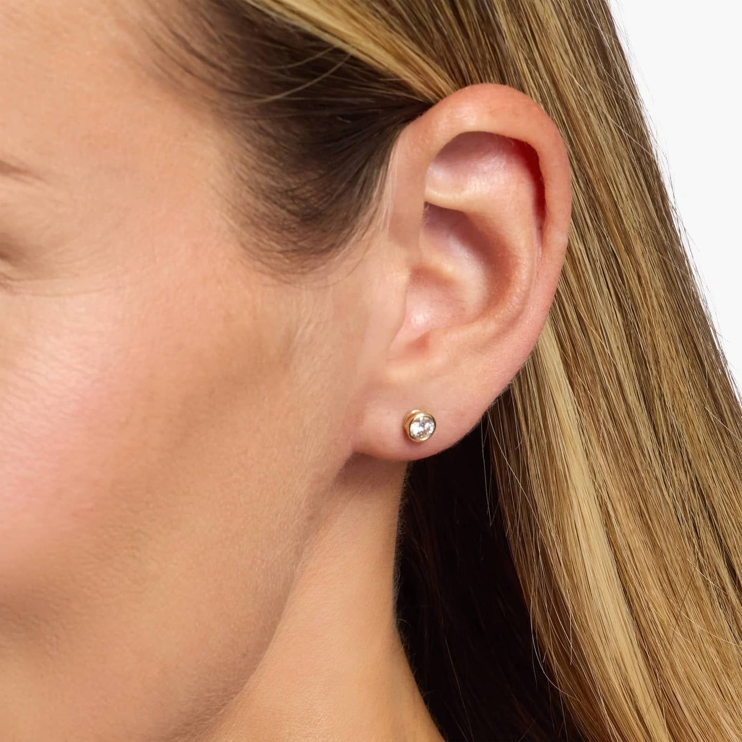 CVD EF-VVS1 0.5 Ct Diamond Halo Circle Stud Earrings