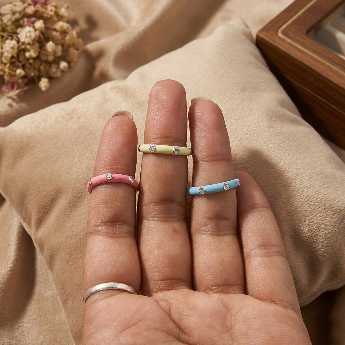 CVD Diamond Cream Enamel Gold Band Ring