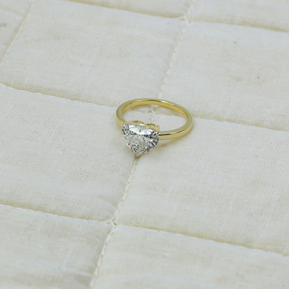 White Gold Pear-Cut Diamond Solitaire Ring