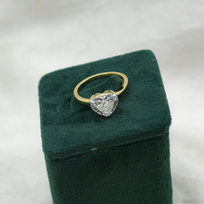 White Gold Pear-Cut Diamond Solitaire Ring