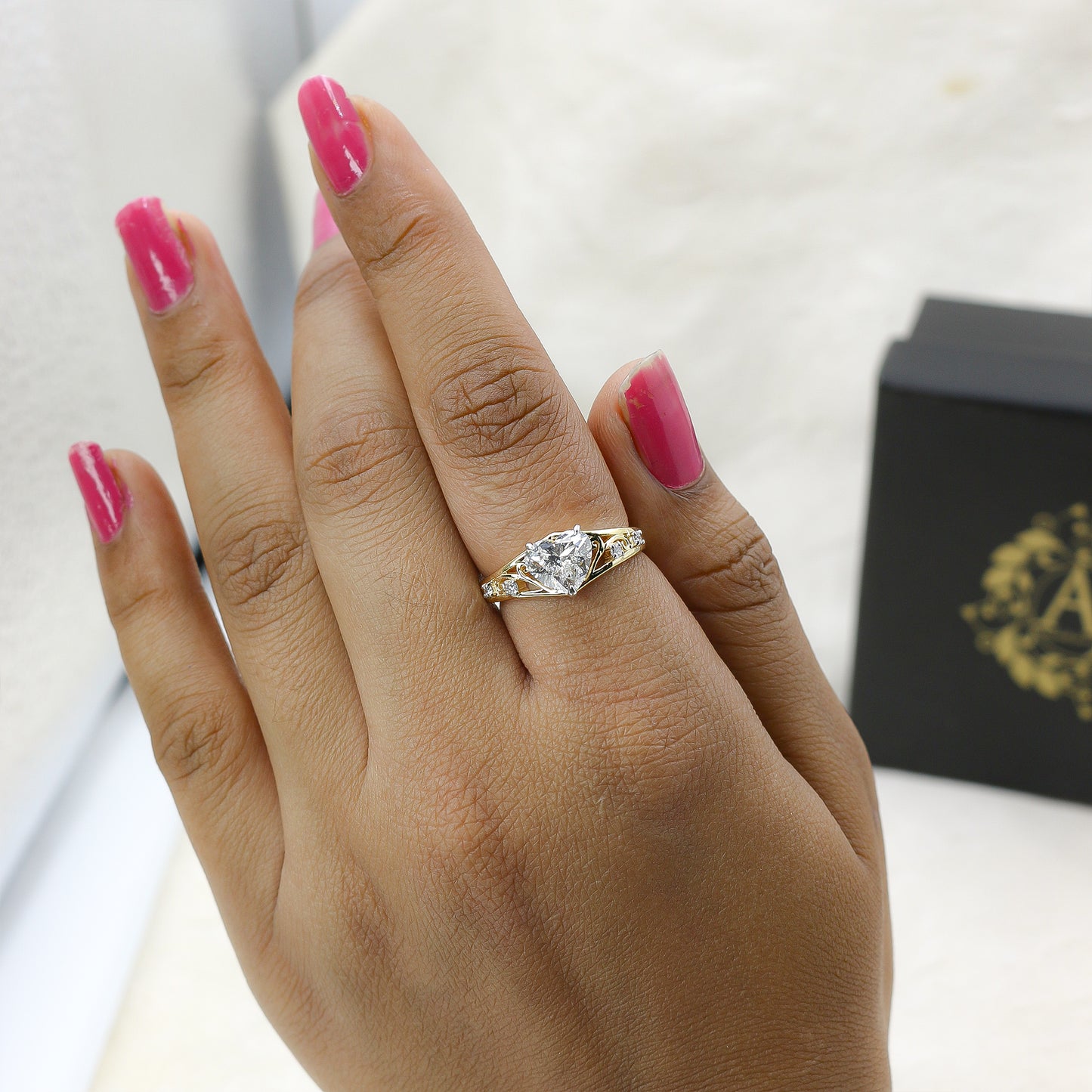 Yellow Gold Pear-Cut Diamond Filigree Ring