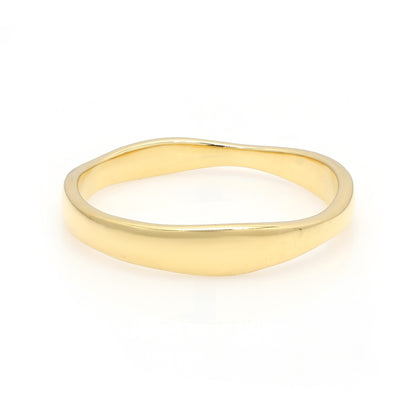 Elegant Plain Golden Band Ring