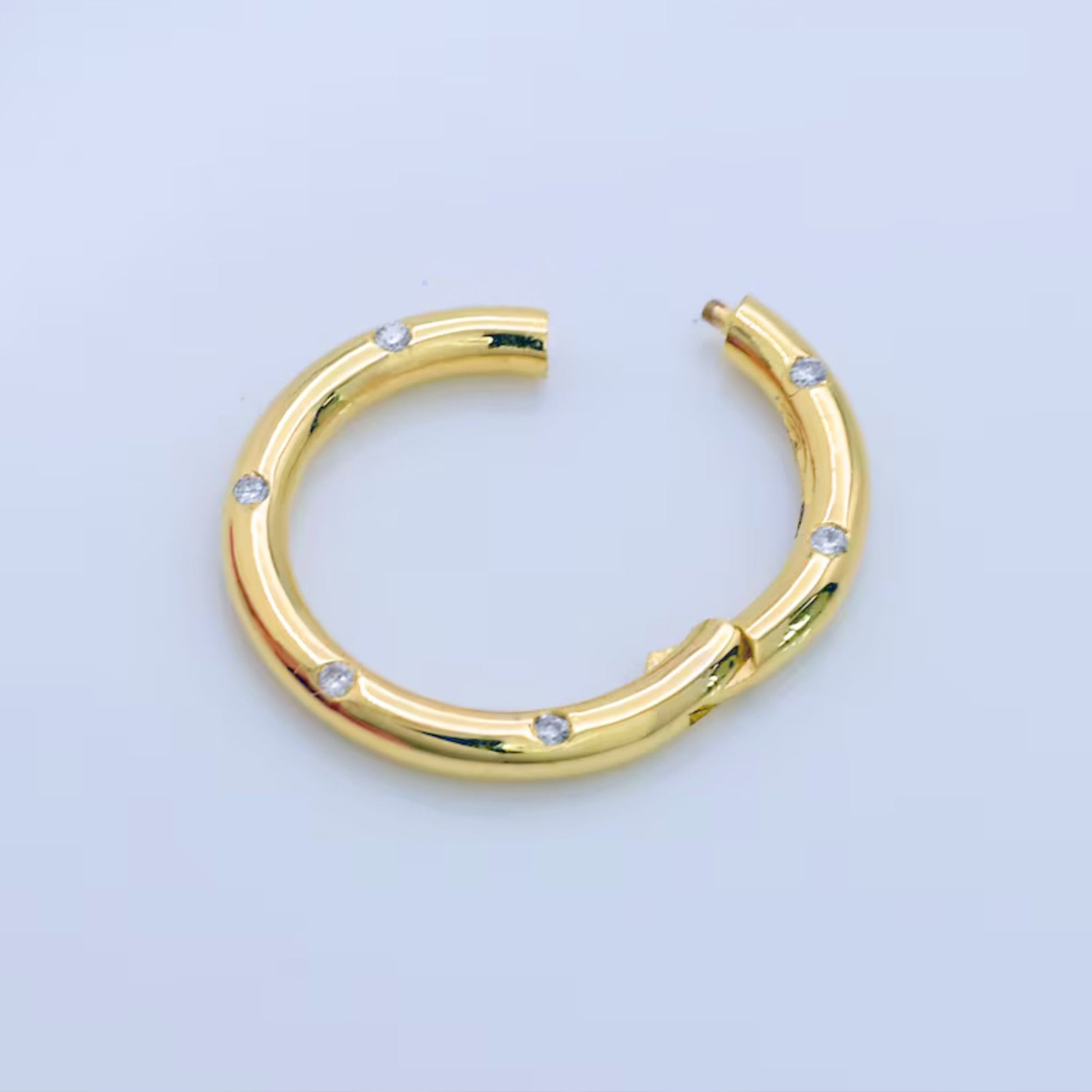 Diamond Circular Gold Lock Pendant – CVD Diamond Round Lock - Anirudh Jewels