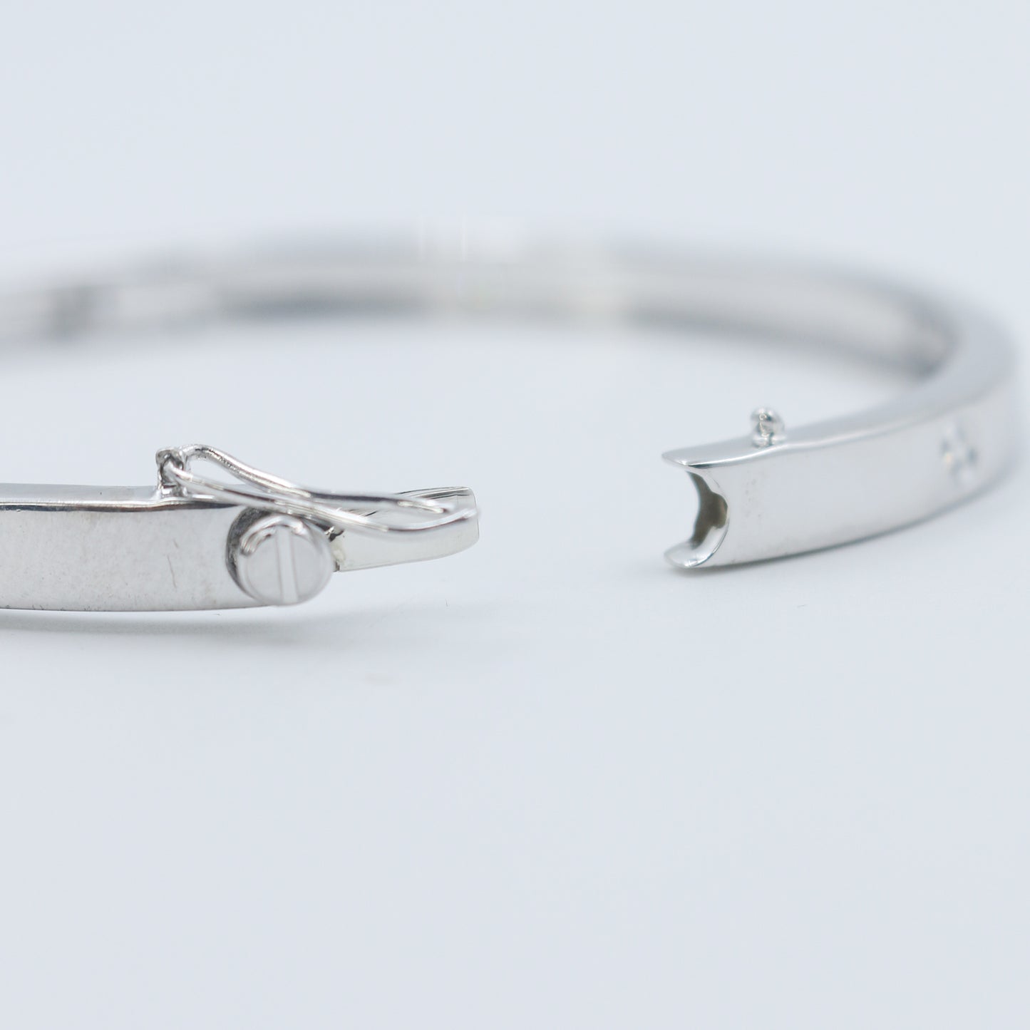 Diamond Gold Bangle for Women – Elegant Luxury Designer Cuff Bracelet - Anirudh Jewels