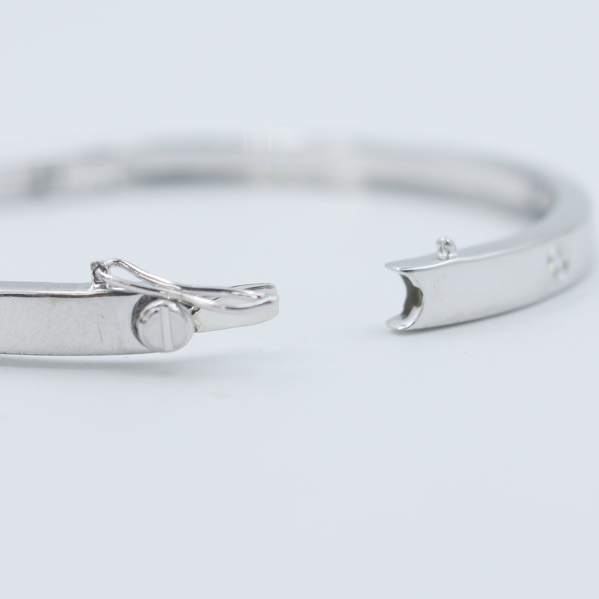 Diamond Gold Bangle for Women – Elegant Luxury Designer Cuff Bracelet - Anirudh Jewels
