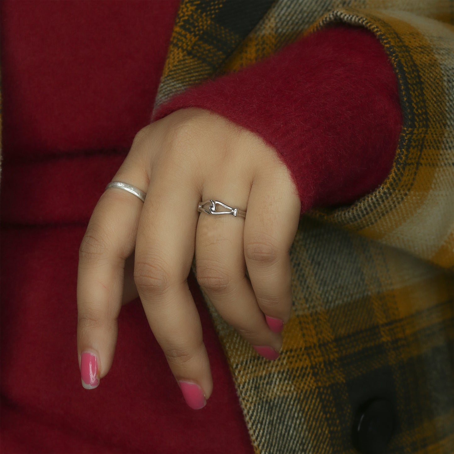 Sleek White Gold Love Knot Ring