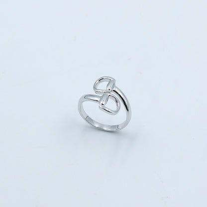 Equestrian-Inspired White Gold Ring