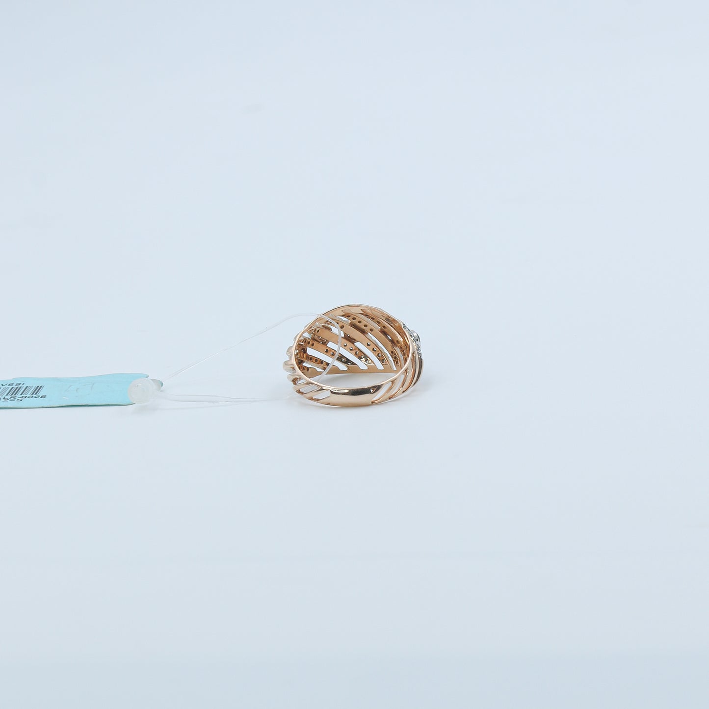 Diamond Entwined Lattice Statement Ring