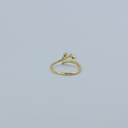 Yellow Gold Simple Bypass Ring with Gemstone Accents