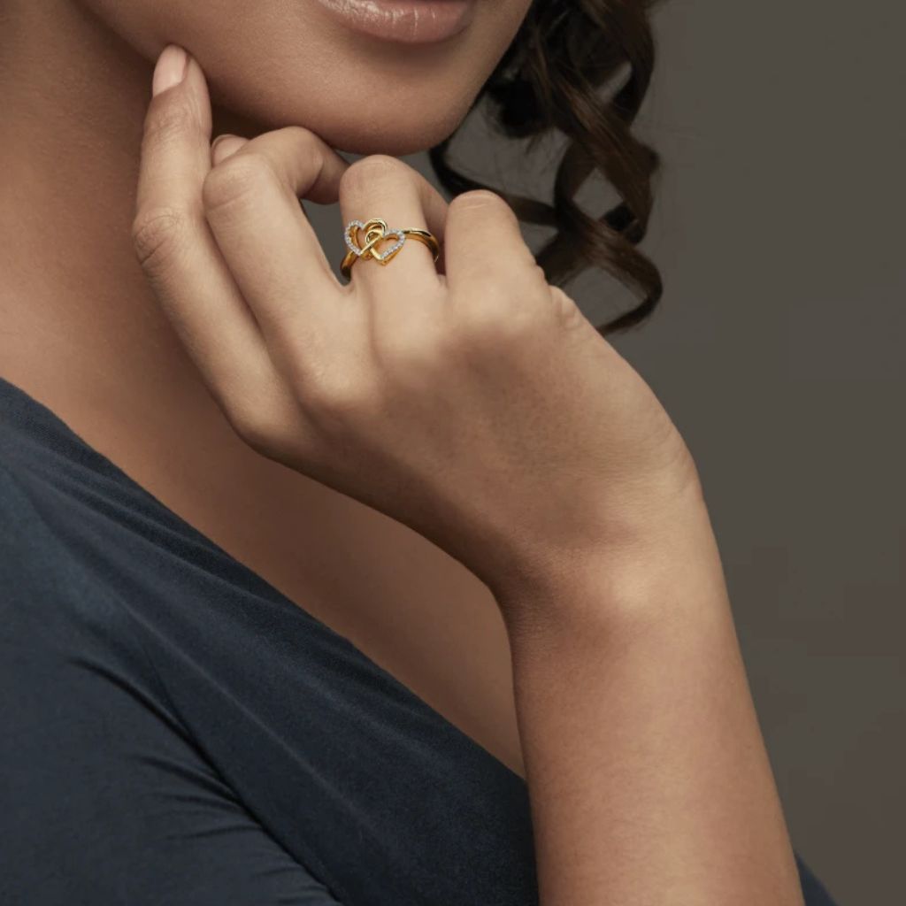 Gold Interlocking Hearts Diamond Ring