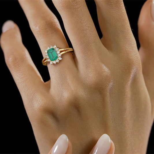 Gold Emerald-Cut Green Diamond Halo Stone Ring