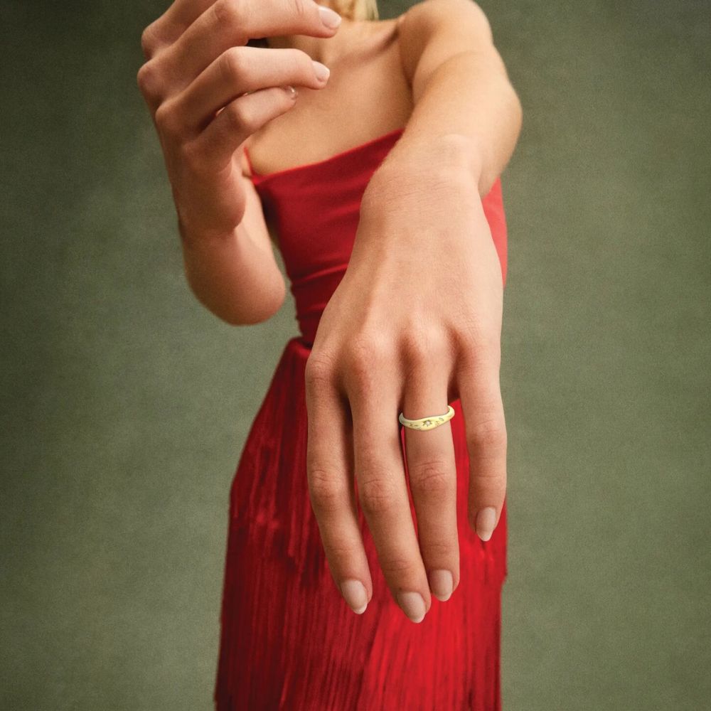 Yellow Gold Etched Leaf Motif Diamond Ring