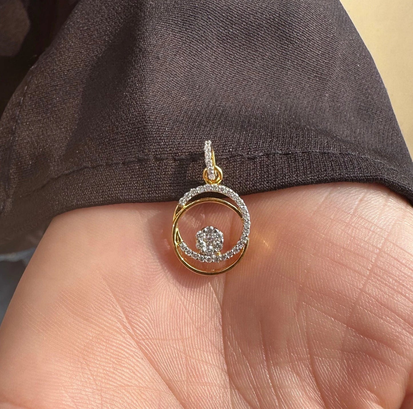 Natural Diamond Gold Open Circle Pendant Necklace