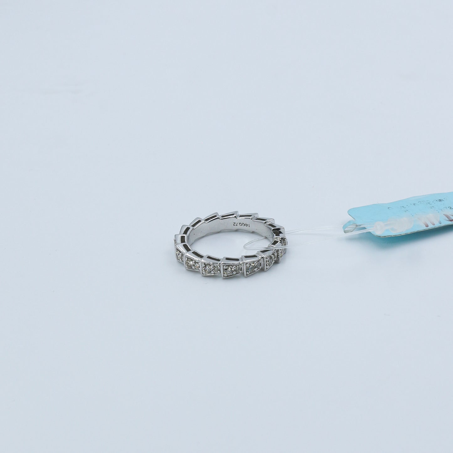 Diamond Serrated Architectural Band